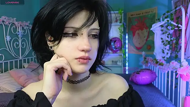 dark vamp  online show from February 2025 11:43:02 PM