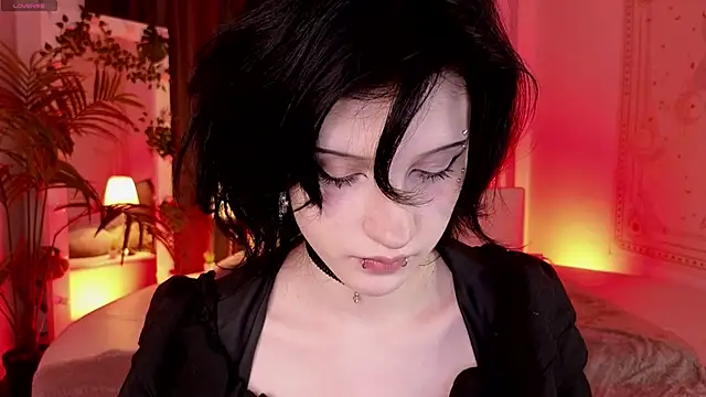 dark vamp  online show from February 2025 09:38:02 PM