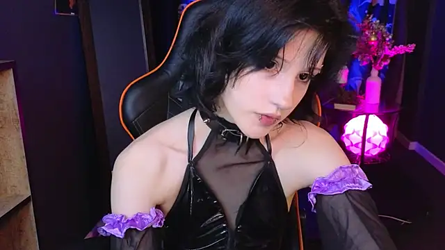 dark vamp  online show from January 2025 08:53:01 PM