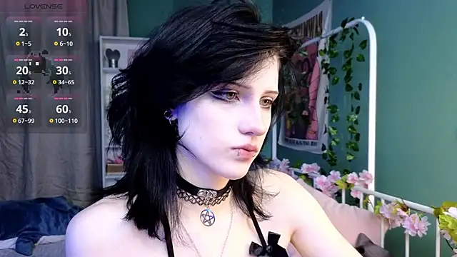 dark vamp  online show from October 2025 03:24:01 PM