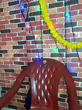 PeaCoooock online show from March 2026 04:46:01 PM