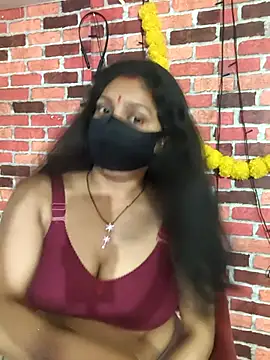 PeaCoooock online show from April 2026 04:13:02 PM