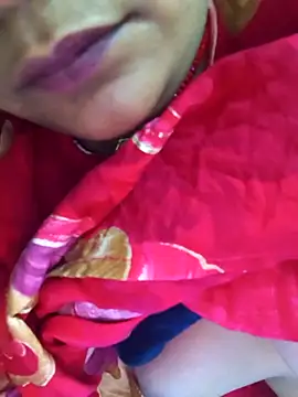 PeaCoooock online show from November 2025 06:12:02 PM