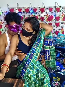 PeaCoooock online show from November 2025 04:33:02 PM