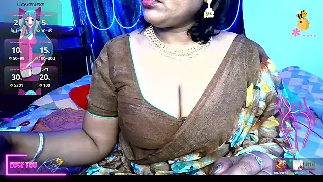 Snapshot of honey-sexy chatting on May 2026 05:56:01 AM honey-sexy online show from May 2026 05:56:01 AM