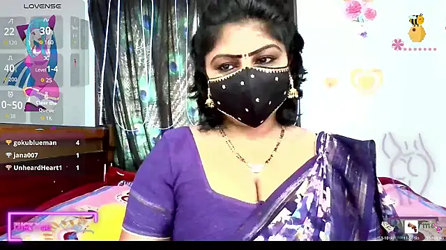 Snapshot of honey-sexy chatting on May 2026 06:31:02 AM honey-sexy online show from May 2026 06:31:02 AM