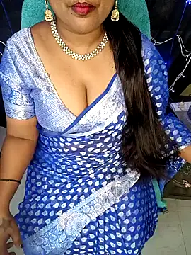 Snapshot of honey-sexy chatting on February 2025 07:09:02 AM honey-sexy online show from February 2025 07:09:02 AM
