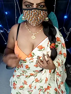 Snapshot of honey-sexy chatting on January 2025 06:54:01 AM honey-sexy online show from January 2025 06:54:01 AM