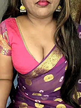 honey-sexy online show from November 2025 04:45:01 PM