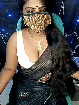 Snapshot of honey-sexy chatting on January 2025 07:41:01 AM honey-sexy online show from January 2025 07:41:01 AM