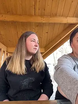 Joannakiss online show from March 2025 01:34:01 PM