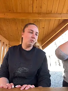 Joannakiss online show from March 2025 01:08:01 PM