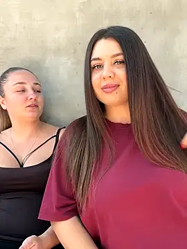 Joannakiss online show from September 2025 09:38:01 AM