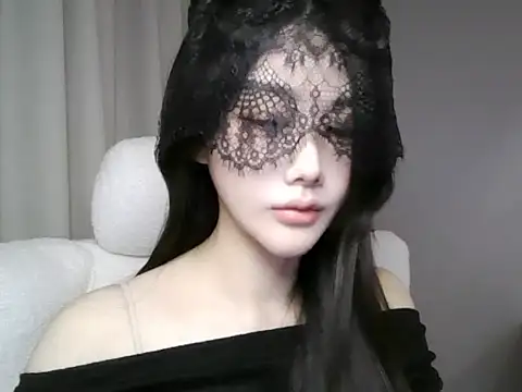 Snapshot of xiaxia-baby_ chatting on November 2025 05:13:02 PM xiaxia-baby online show from November 2025 05:13:02 PM