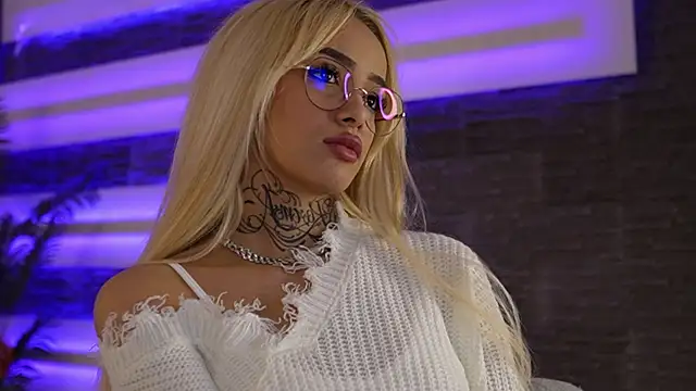 Snapshot of blondie_muller chatting on November 2025 09:26:01 PM blondie muller online show from November 2025 09:26:01 PM