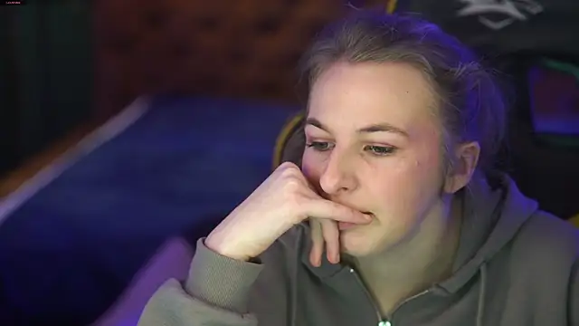 Inessa Song online show from March 2025 01:42:02 PM