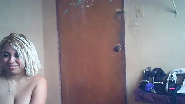 Lucy White   online show from April 2026 07:42:02 PM