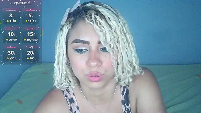 Lucy White   online show from January 2026 07:06:02 PM