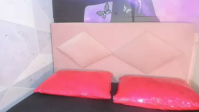 Lucy White   online show from March 2025 08:35:02 PM