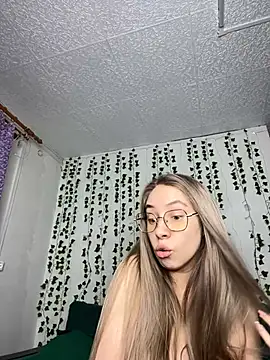 Kitty Katrine online show from February 2025 06:33:02 PM