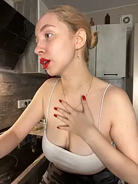 Kitty Katrine online show from October 2025 04:05:01 PM