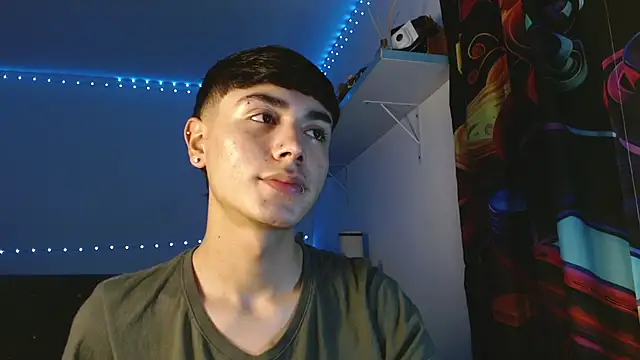 Snapshot of Im_juanda chatting on December 2024 10:26:02 PM Im juanda online show from December 2024 10:26:02 PM