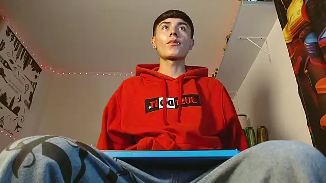 Snapshot of Im_juanda chatting on December 2024 11:18:01 PM Im juanda online show from December 2024 11:18:01 PM