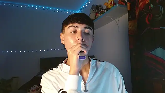 Snapshot of Im_juanda chatting on February 2025 10:12:01 PM Im juanda online show from February 2025 10:12:01 PM