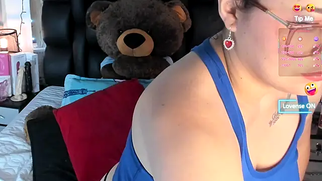 Snapshot of meikochoe chatting on November 2025 07:47:01 PM meikochoe online show from November 2025 07:47:01 PM