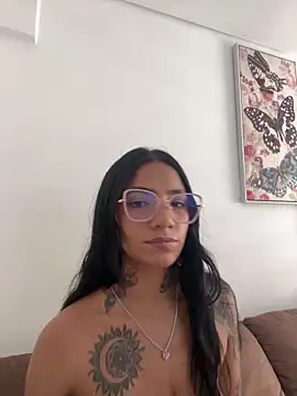 dolcebella online show from March 2026 05:24:01 PM