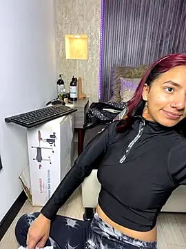 dolcebella online show from September 2025 03:34:01 PM