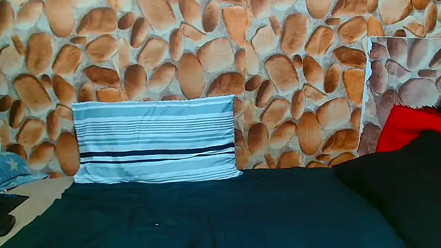 Snapshot of AfricanBigAssxx98 chatting on October 2025 09:19:01 AM AfricanBigAssxx98 online show from October 2025 09:19:01 AM