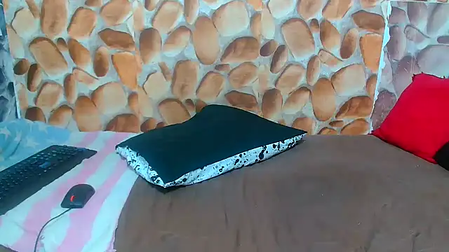 Snapshot of AfricanBigAssxx98 chatting on November 2025 07:19:02 AM AfricanBigAssxx98 online show from November 2025 07:19:02 AM