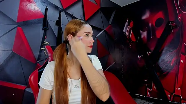 Snapshot of Hana_and_Zeta chatting on January 2026 12:20:02 PM Hana and Zeta online show from January 2026 12:20:02 PM