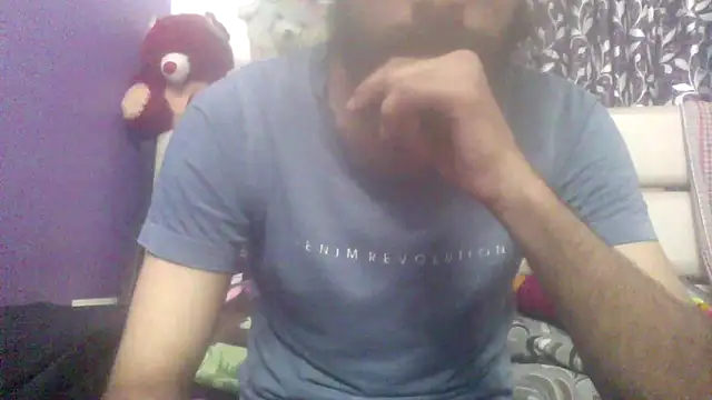 goldenbird99999 online show from February 2026 05:48:01 PM