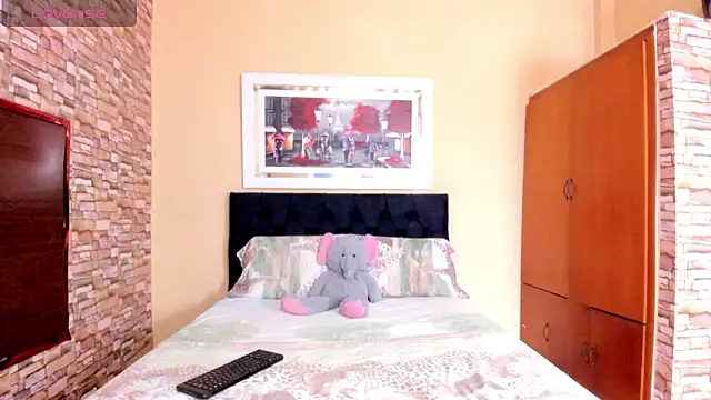 mariana mauricio hot online show from February 2026 07:44:02 PM