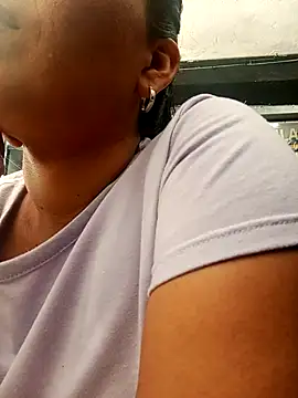mariana mauricio hot online show from October 2025 08:09:02 PM