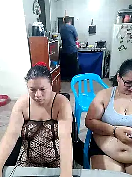 Snapshot of ZuriandAlex chatting on March 2025 09:13:01 AM ZuriandAlex online show from March 2025 09:13:01 AM