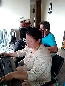 Snapshot of ZuriandAlex chatting on March 2025 10:42:01 PM ZuriandAlex online show from March 2025 10:42:01 PM
