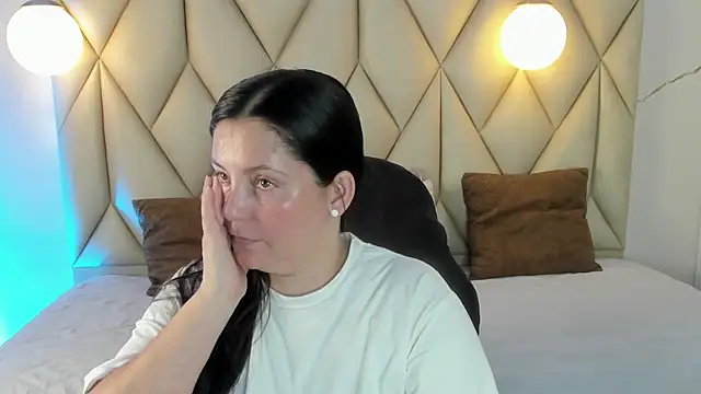 Snapshot of angelswets chatting on July 2026 02:50:02 PM angelswets online show from July 2026 02:50:02 PM