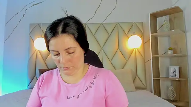 angelswets online show from January 2026 02:33:01 PM