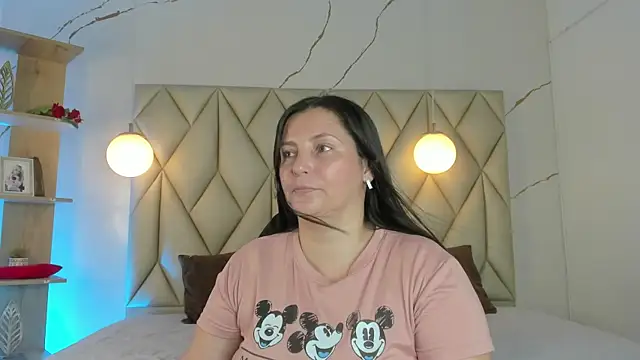 Snapshot of angelswets chatting on July 2026 02:12:02 PM angelswets online show from July 2026 02:12:02 PM