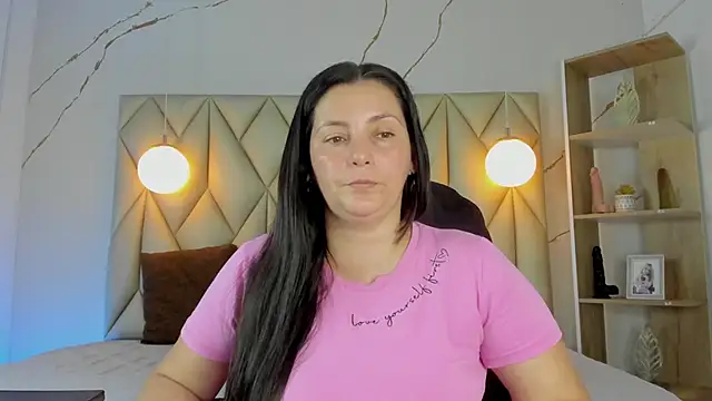 angelswets online show from January 2026 02:09:02 PM