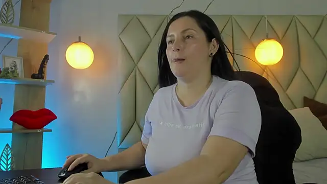 angelswets online show from April 2026 03:51:02 PM