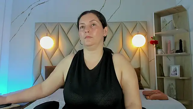 angelswets online show from February 2026 01:52:02 PM