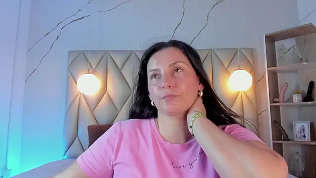 angelswets online show from February 2026 04:14:01 PM