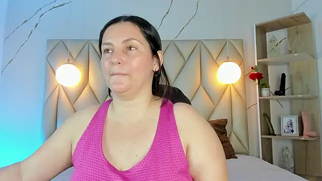 angelswets online show from February 2026 01:09:01 PM