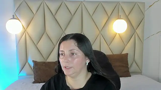 Snapshot of angelswets chatting on July 2026 02:06:01 PM angelswets online show from July 2026 02:06:01 PM