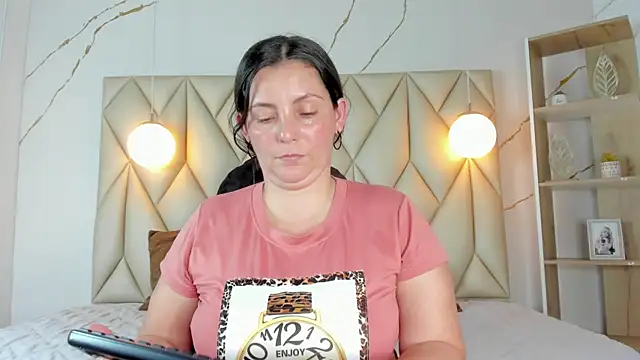 angelswets online show from November 2025 03:48:02 PM