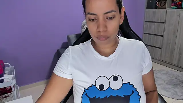 Snapshot of boomsar01 chatting on January 2026 01:31:02 AM boomsar01 online show from January 2026 01:31:02 AM